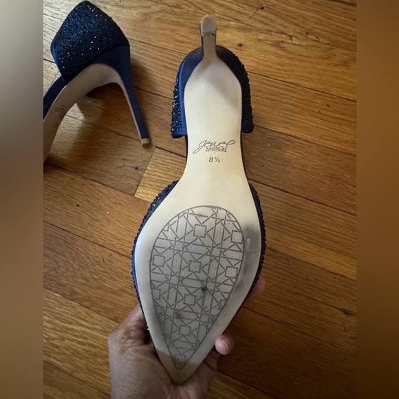 JEWEL BADGLEY MISCHKA PUMPS - Picture 10 of 11